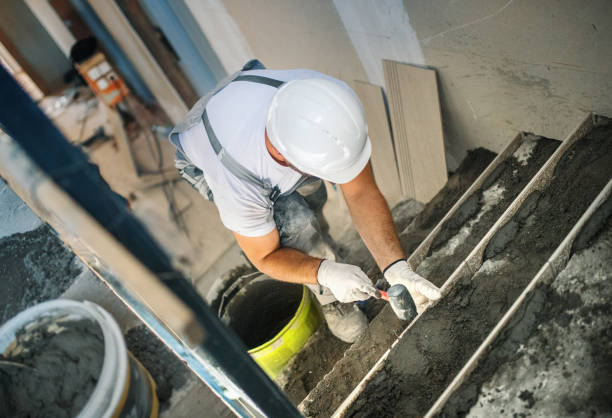 Best Concrete Driveway Installation  in Forest City, IA
